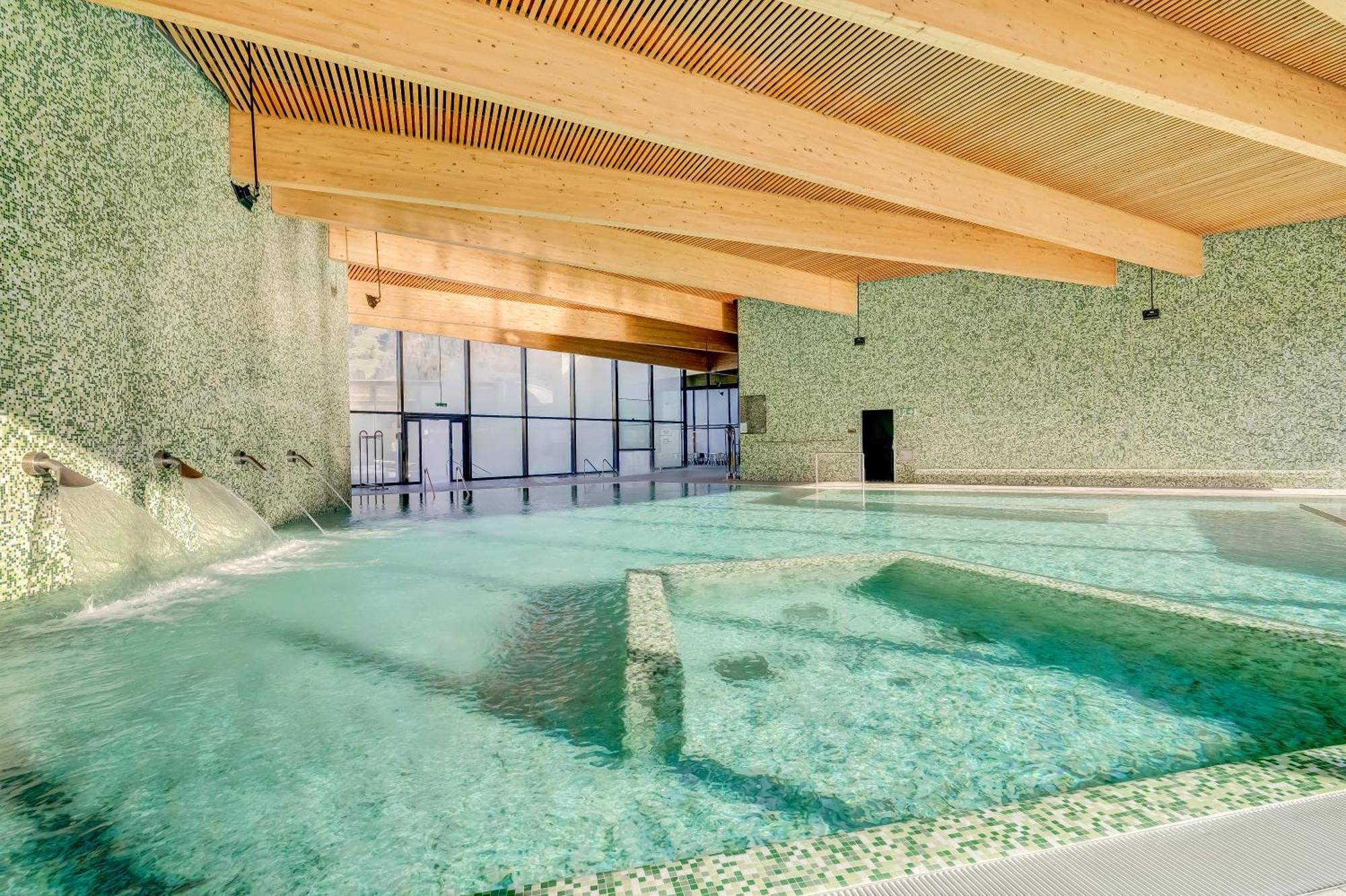 Hotel Cailler & Bains De La Gruyere Charmey Exterior photo
