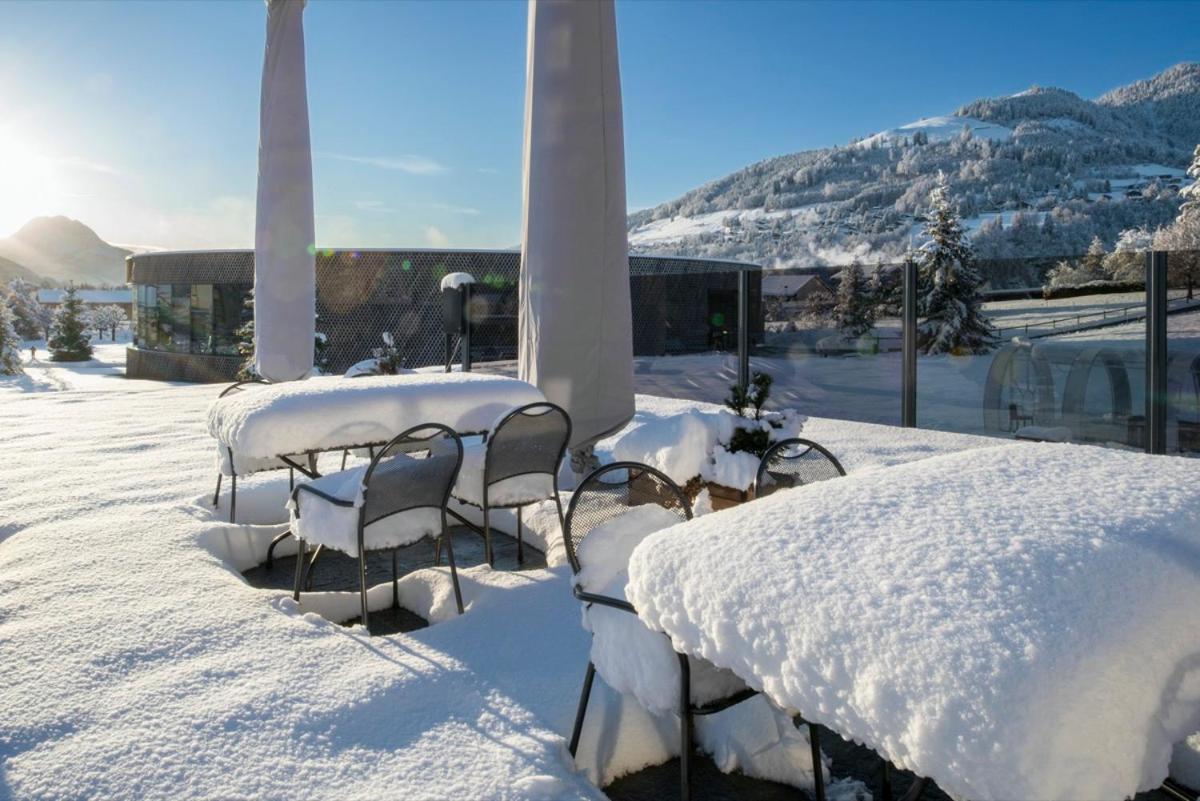 Hotel Cailler & Bains De La Gruyere Charmey Exterior photo